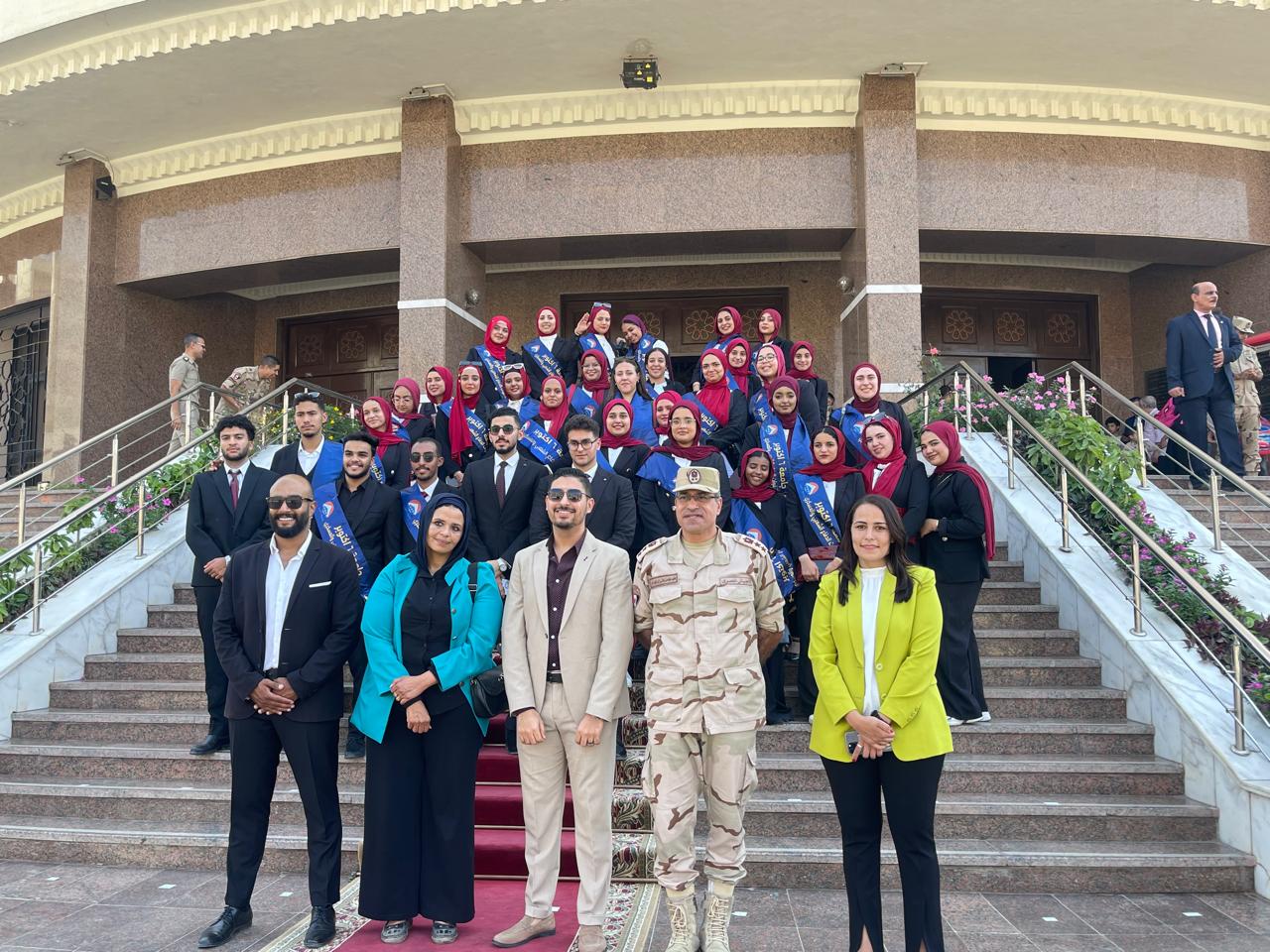 طلاب كلية التربية جامعة 6 أكتوبر يزورون بانورما النصر 